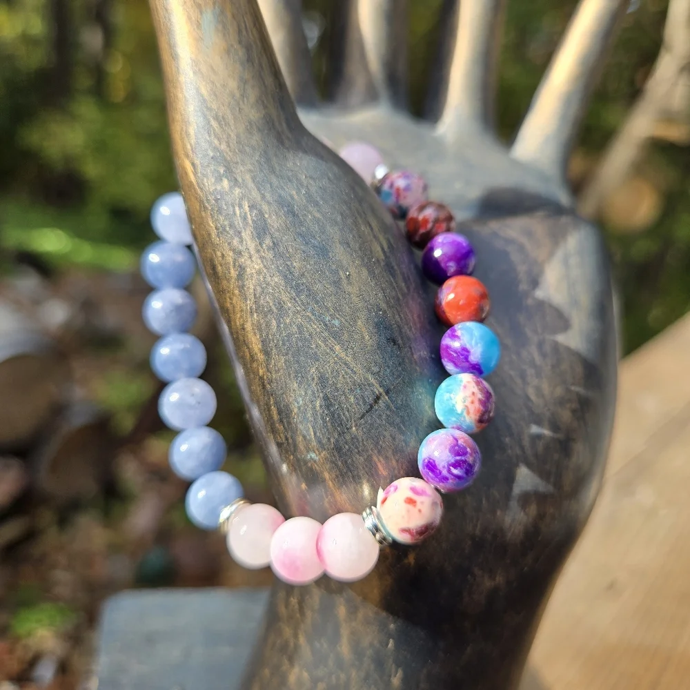 Chalcedony Soldalite & Desert agate natural crystal gemstone stretch bracelet - Picture 2 of 7